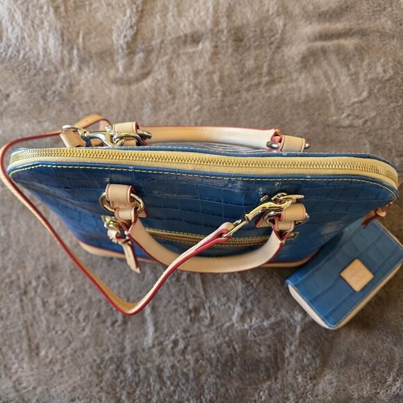 Dooney & Bourke Marine Blue Croco Embossed Zip Satchel & Wallet Set Leather Bag - Picture 14 of 16